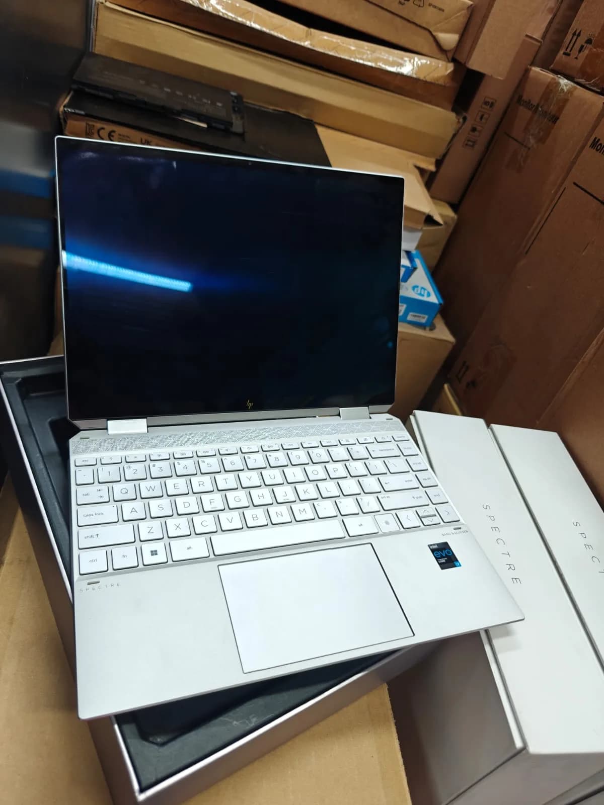Boxed Hp Spectre 14 x360 Touch screen Coi7 11th Generation 16gb ram 512gb ssd