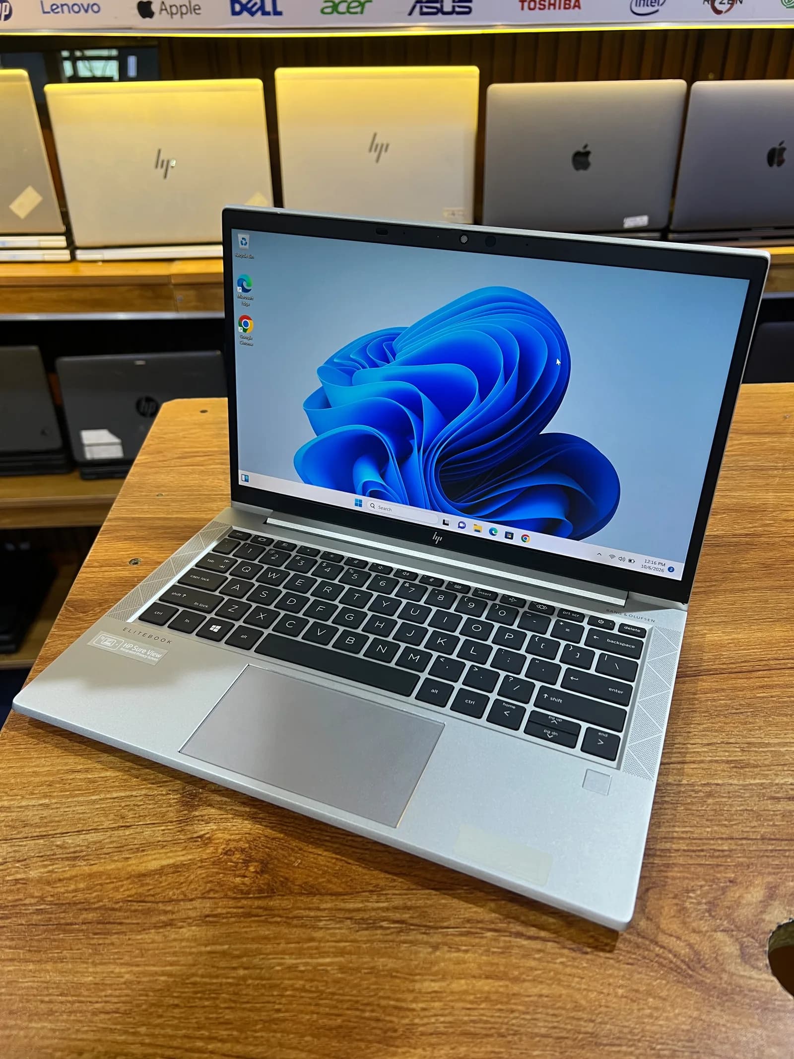 HP Elitebook 835 G8