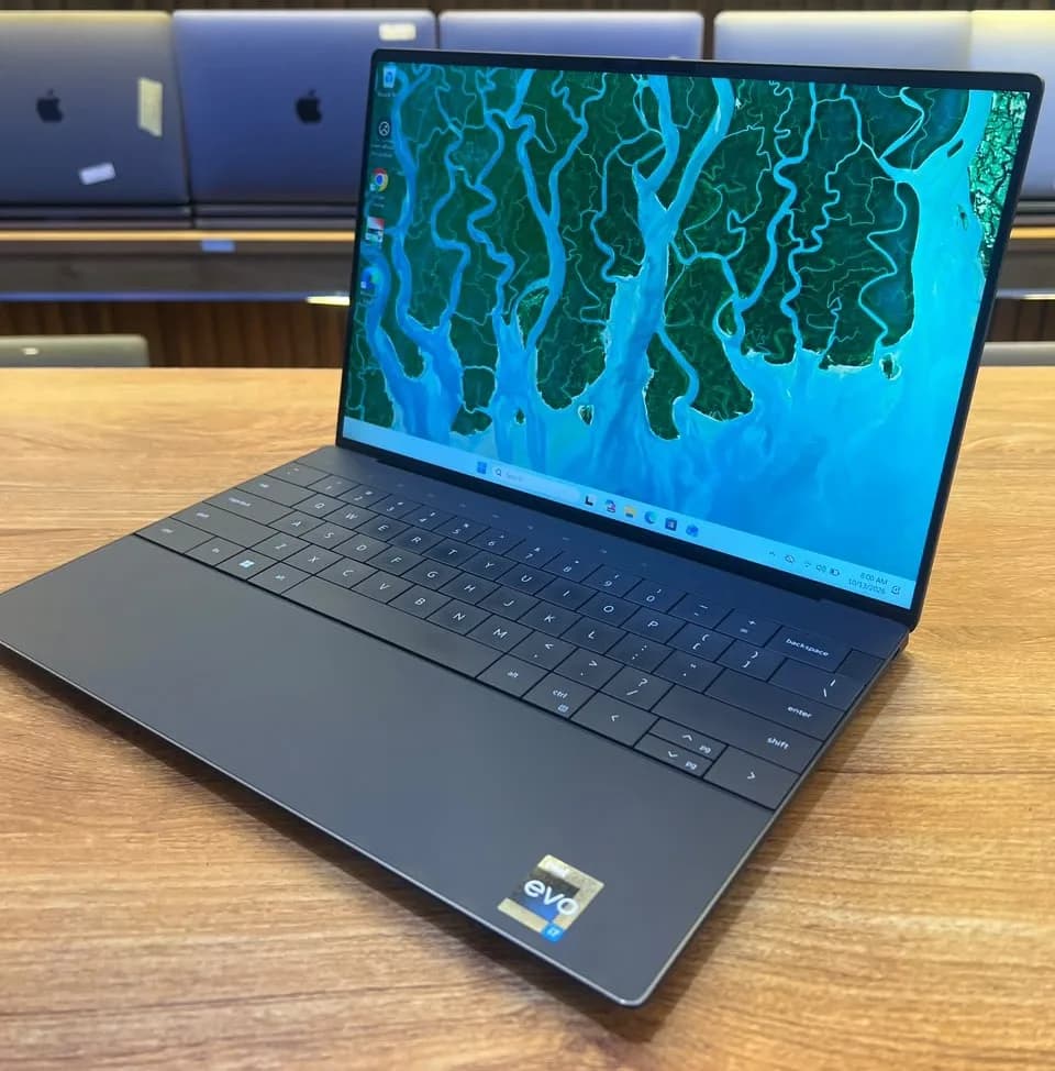 Dell XPS 9320 -