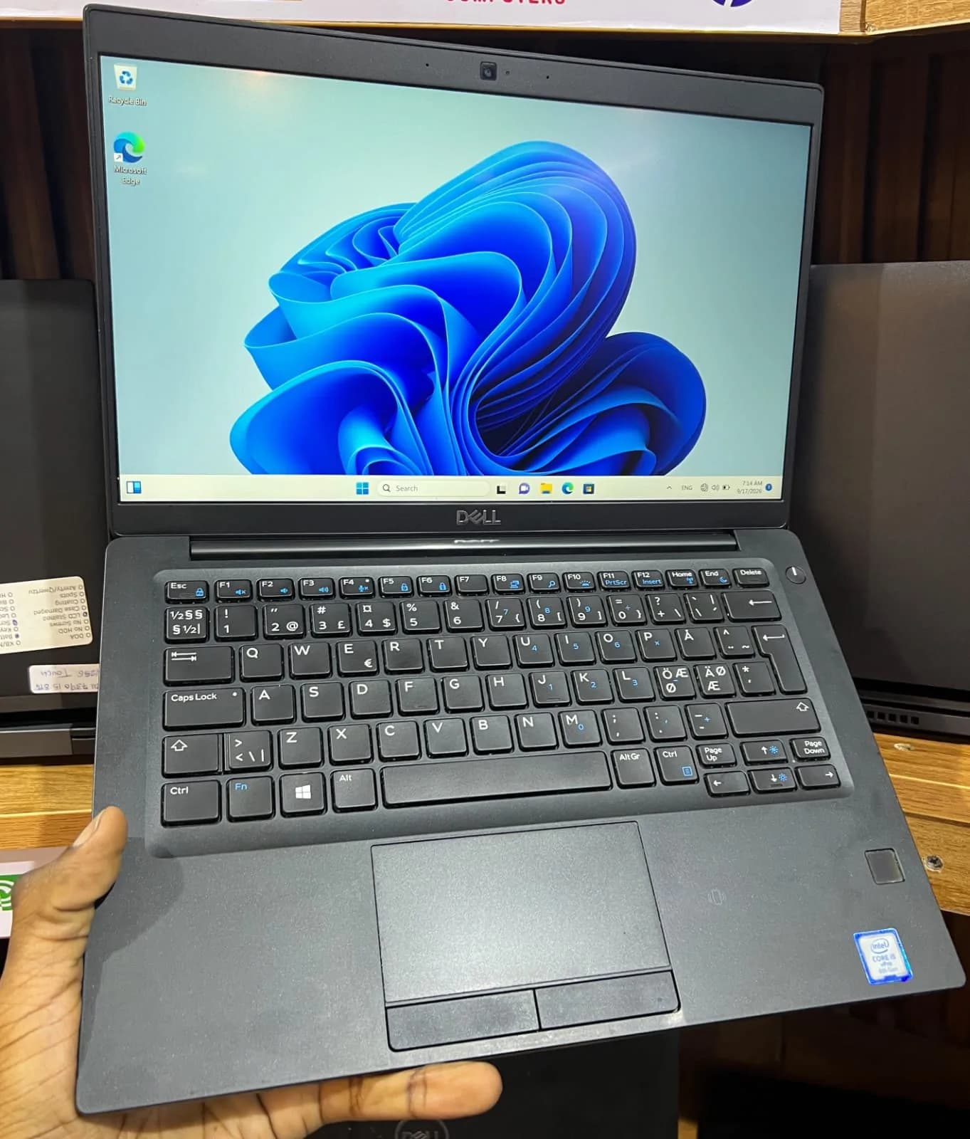 Dell Latitude 7390