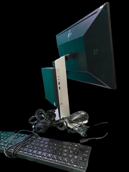 Hp ProDesk 400 G5 DM Coi5 9th generation 8gb ram 256ssd with 22 inches monitor