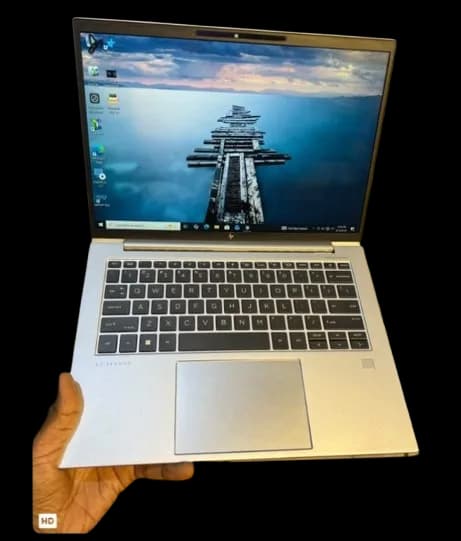 Hp elitebook 845 g9 AMD RYZEN 7 PRO 8gb ram 256gb ssd 14 inch FHD non touch screen Backlit keyboard,Fingerprint,face unlock