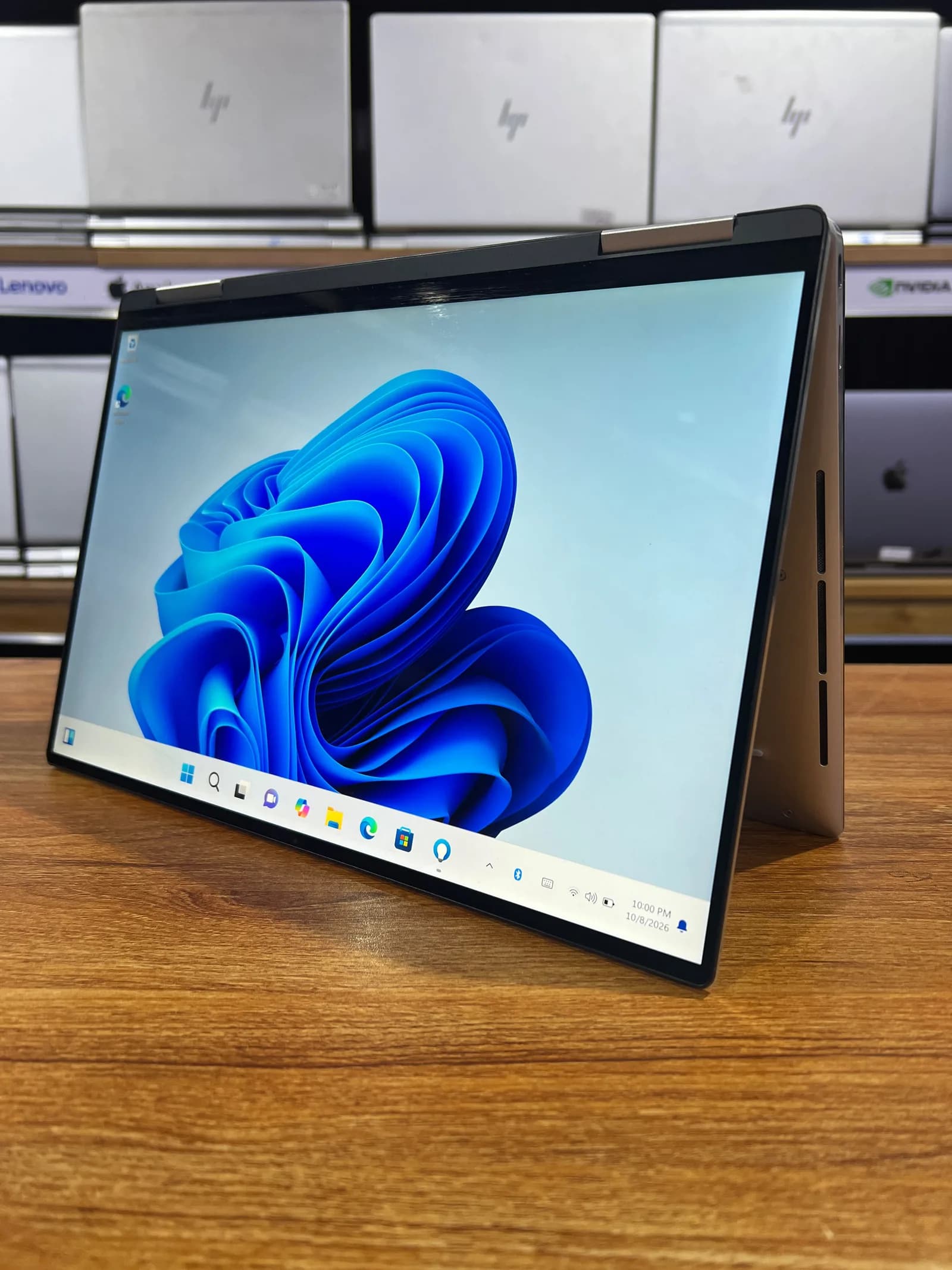 Dell XPS 13 9310 2 in 1 - Core i7-1165G7 11th Gen 2.8Ghz - 16GB RAM - 512GB SSD - 13 inch 4K Resolution touch x360